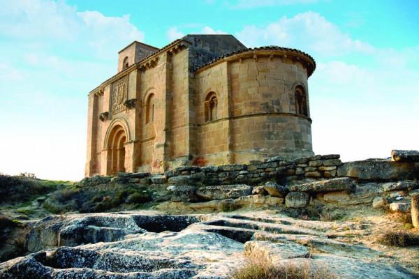 Vista posterior de la Santa Mª de la Piscina
