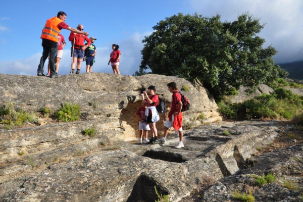 Marcha Senderista. Lagares y prensas rústicas de Zabala