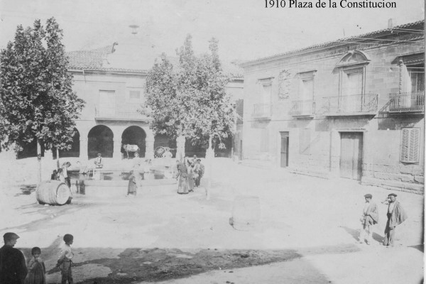 1910-plaza-de-la-constituci-n176B29990-C84F-484F-8F52-7D2D6EB551E5.jpg